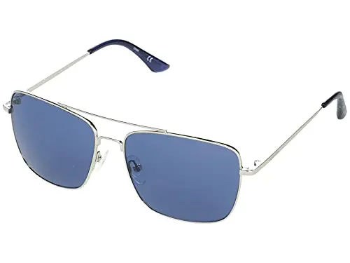Gafas de sol Calvin Klein CK19135S: Diseño elegante y lentes con degradado