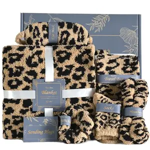 Cesta de Regalo JOOJA para Mujeres: Bienestar y Cuidado con Estilo Animal Print